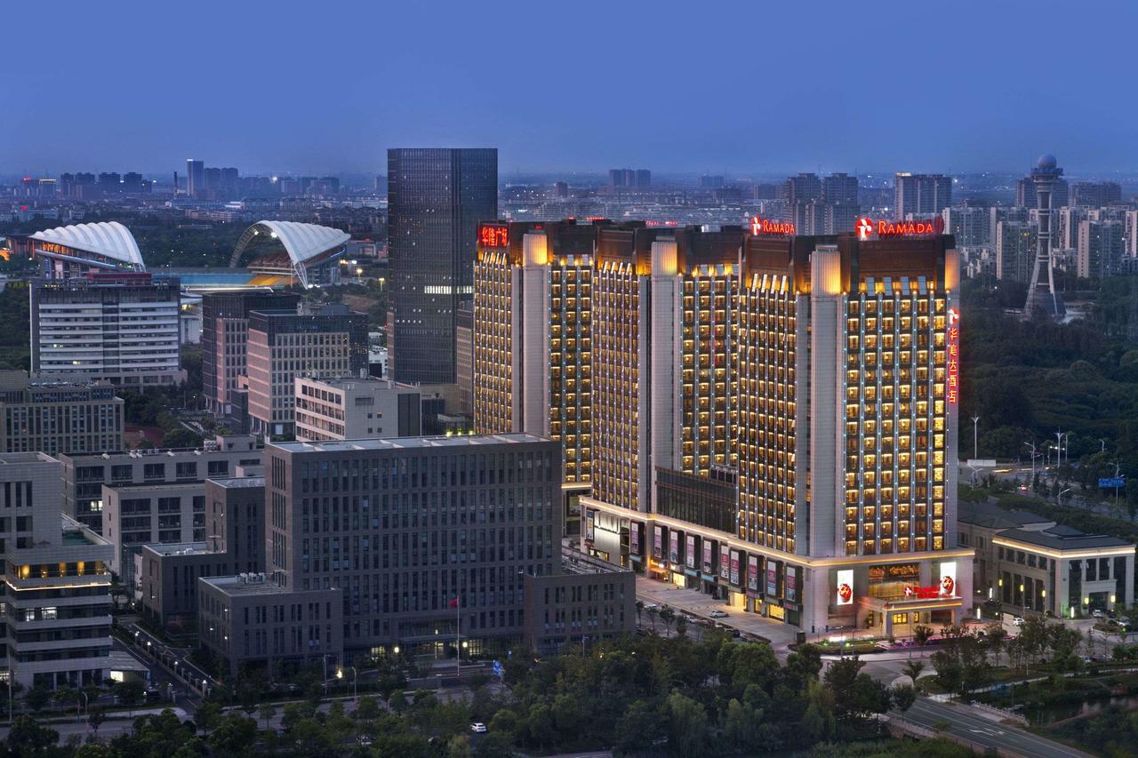 Hotel Ramada Jiaxing Esterno foto